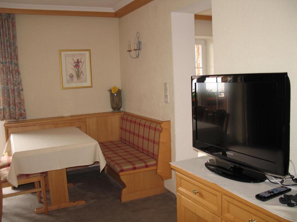 Hotel Triendlhof Zöblen Pokoj fotografie